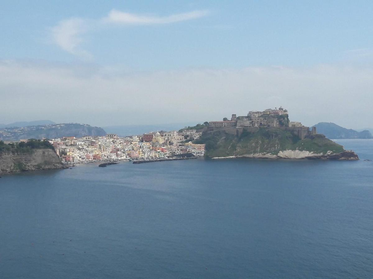 Appartement La Casa Di Titina à Procida Extérieur photo