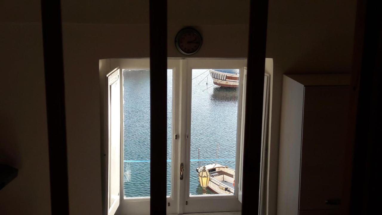 Appartement La Casa Di Titina à Procida Extérieur photo