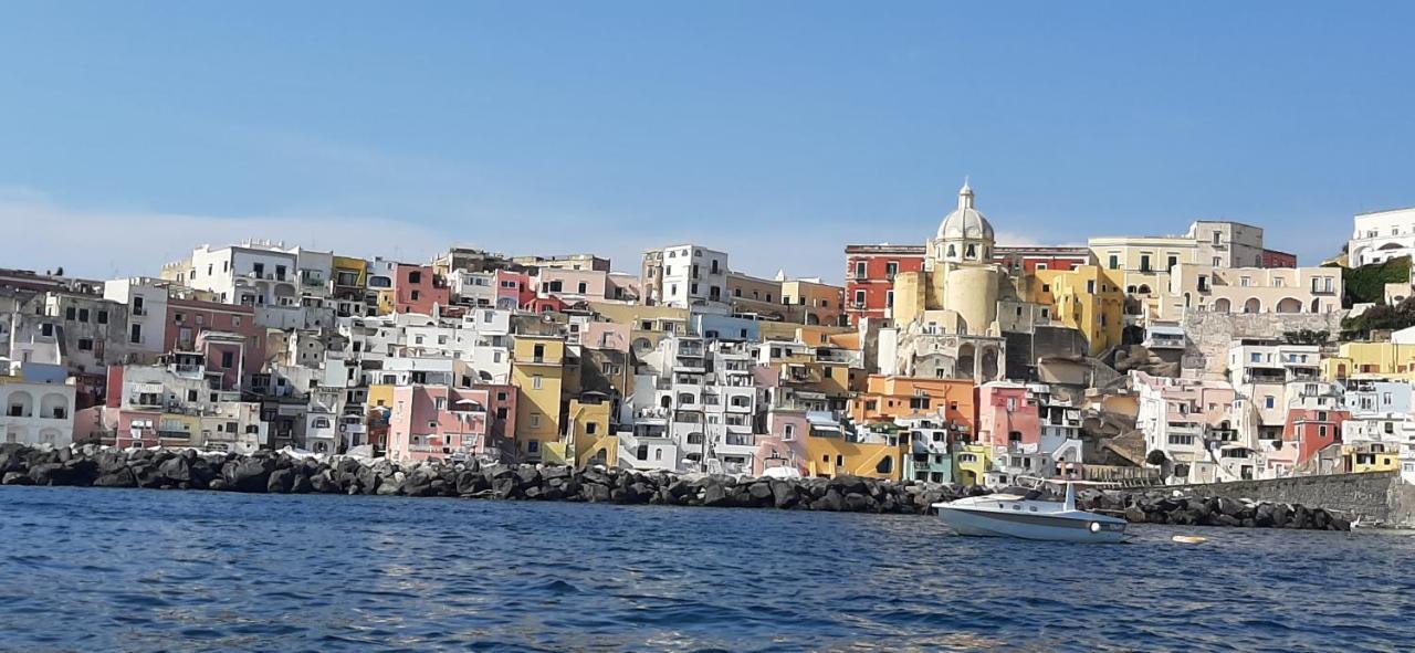 Appartement La Casa Di Titina à Procida Extérieur photo