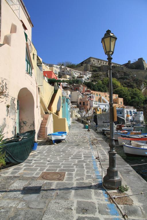 Appartement La Casa Di Titina à Procida Extérieur photo