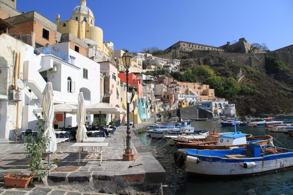 Appartement La Casa Di Titina à Procida Extérieur photo