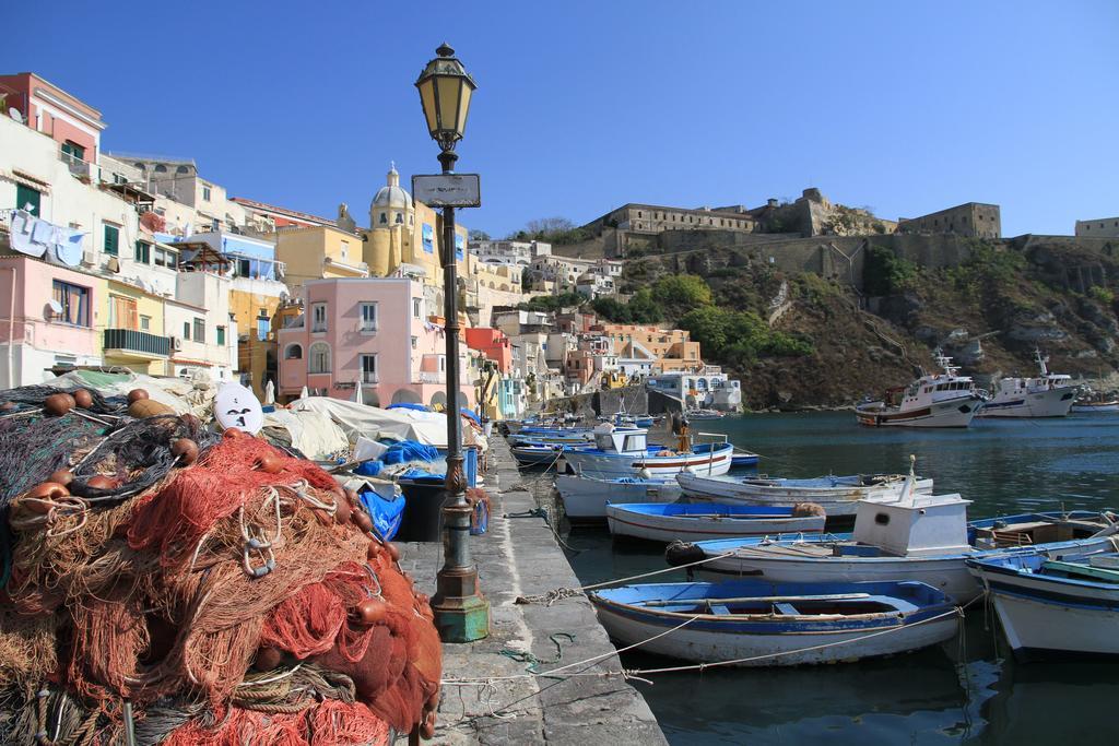 Appartement La Casa Di Titina à Procida Extérieur photo