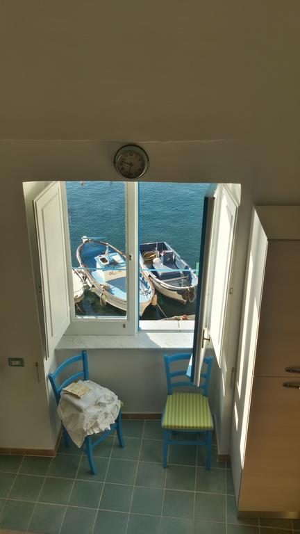 Appartement La Casa Di Titina à Procida Extérieur photo